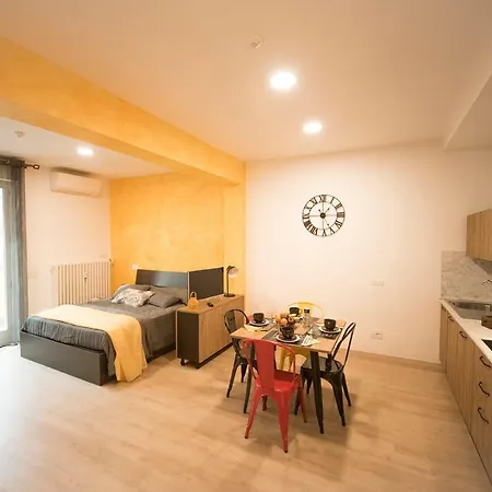 Saffi 15 * בולוניה